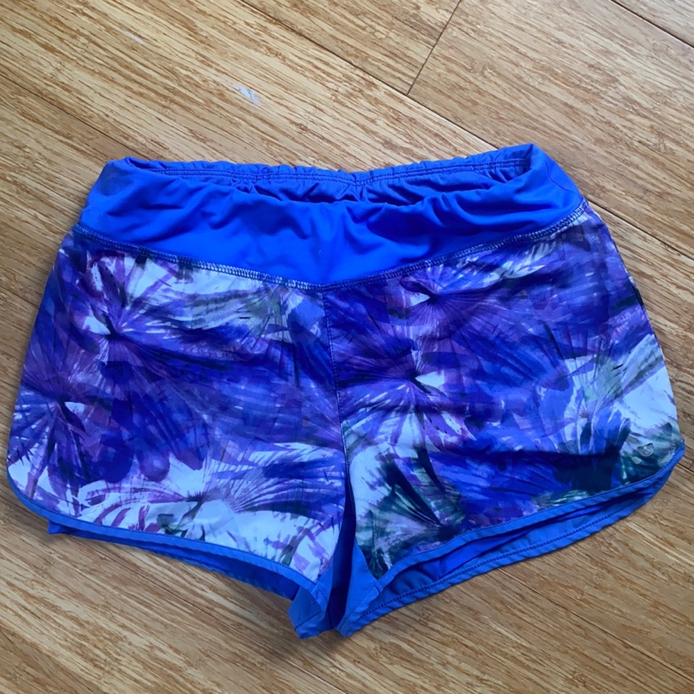 Athletic shorts S